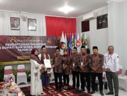 Mbak Vivit dan Gus Umam Daftar Maju Pilkada Rembang ke KPU