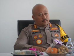 Kapolres Wonogiri Kumpulkan Personil Satlantas Berikan Penekanan Netralitas Anggota Polri.