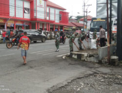 Sinergitas TNI-POLRI Laksanakan Kerja Bakti Di Pasar Ngadirojo.