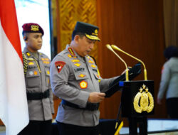Kapolri Pimpin Sertijab Kapolda Sumbar Irjen Pol Dr. Gatot Tri Suryanta