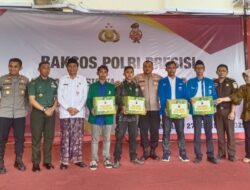 Polres Rembang Bersama Aliansi BEM,OKP Bagikan Sembako Kepada Kaum Duafa.