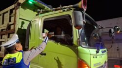 Satlantas Polres Rembang Gelar Blue Light Patrol dan Sahur On The Road