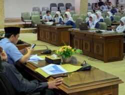 Puluhan Guru Paud Mengadu Ke DPRD Rembang.