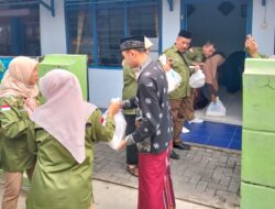 MKKS Rembang Bagikan Sembako Di Rumah Panti Asuhan