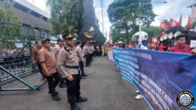 Aksi Buruh di Semarang Berjalan Tertib, Polri Lakukan Pengamanan Humanis dan Profesional