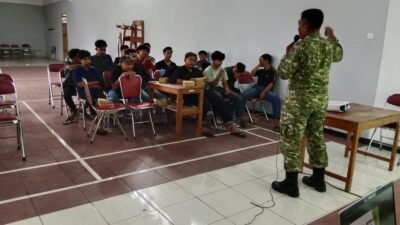 Babinsa Giriharjo Sosialisasikan Bahaya Kenakalan Remaja